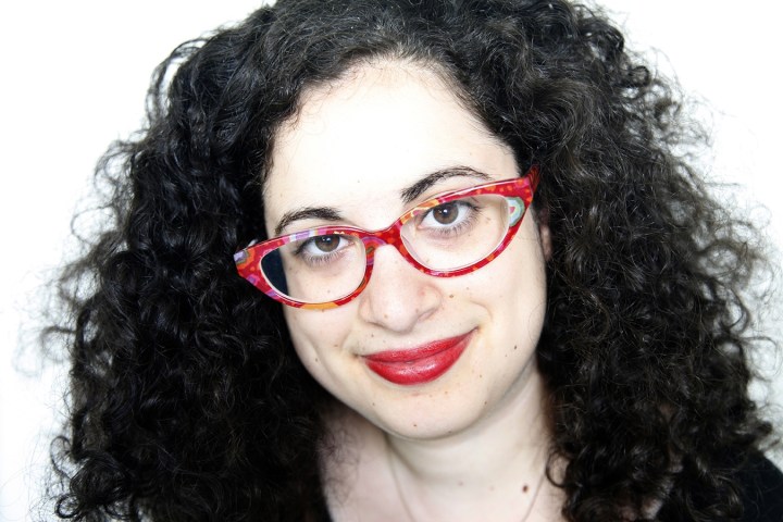 Anna_Headshot_COLOUR